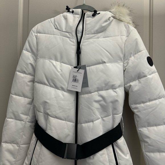 NOIZE Capri Belted Jacket - Picture 8 of 16